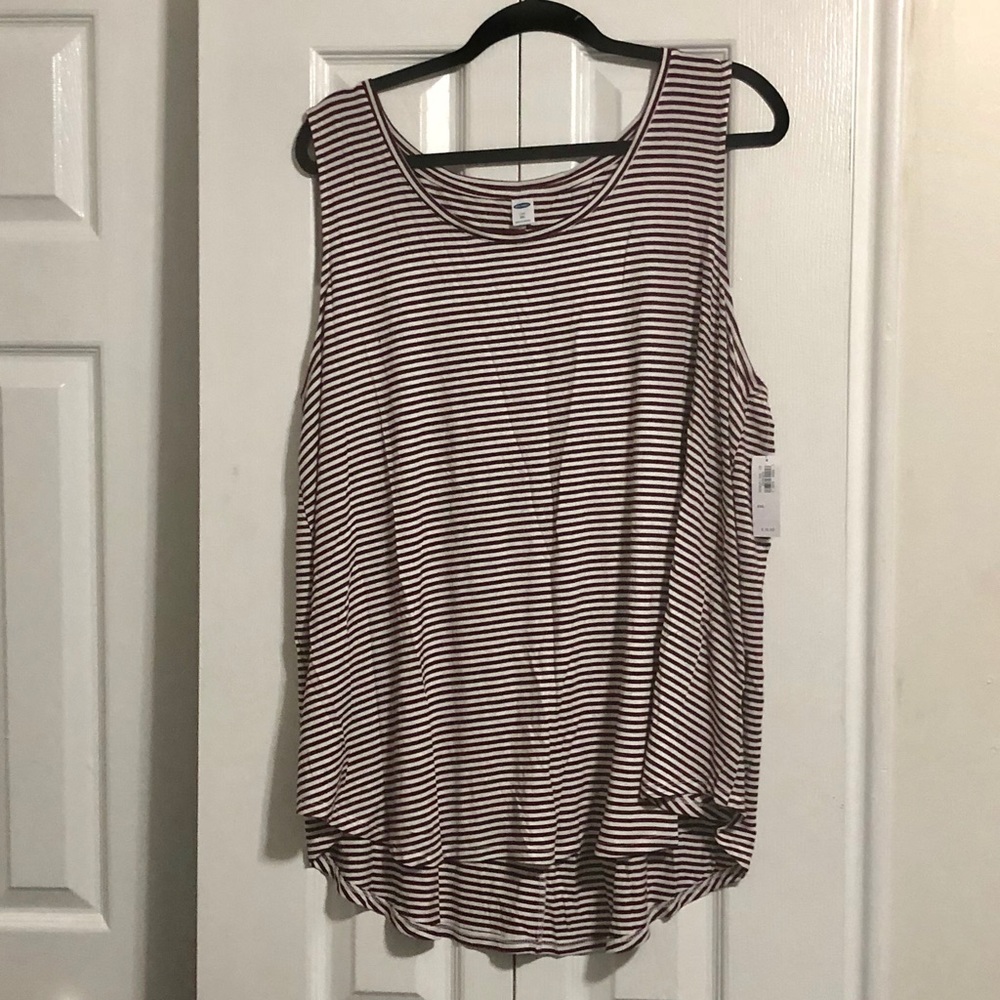 NWT old navy tank top!
